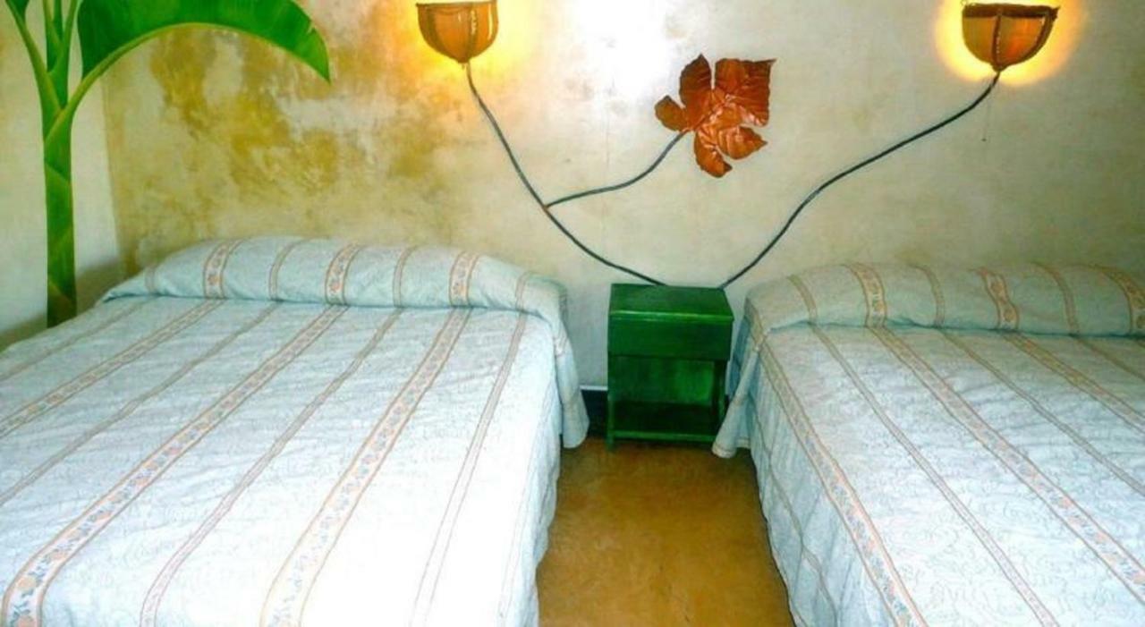 Hotel Roca Verde Beachfront Пунтаренас Экстерьер фото