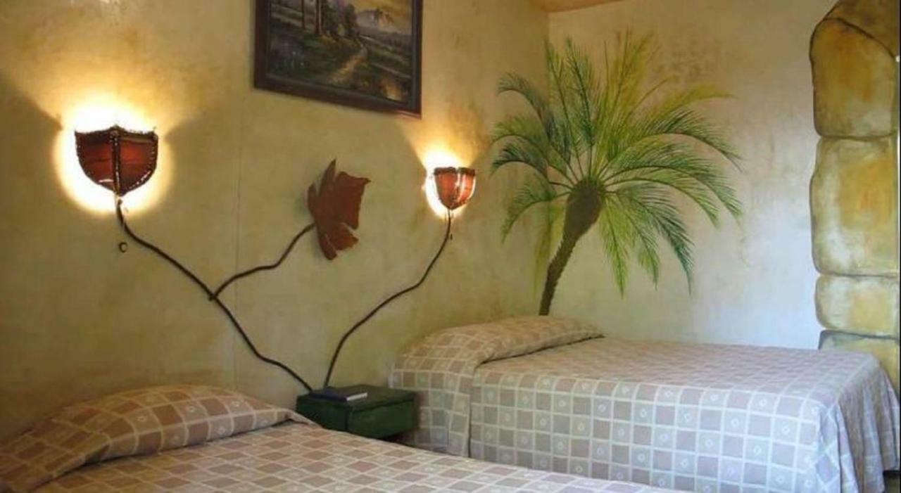 Hotel Roca Verde Beachfront Пунтаренас Экстерьер фото